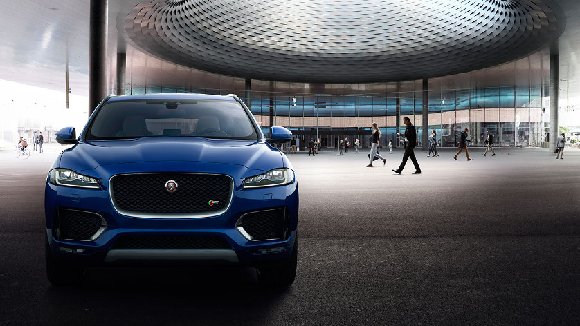 Jaguar F Pace